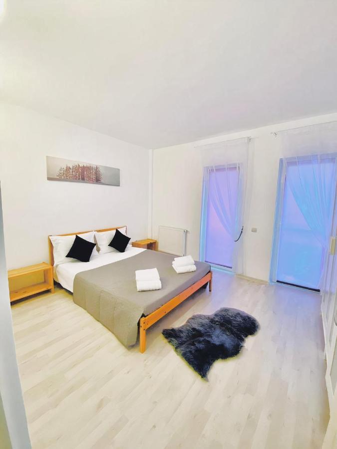 Forest Aparthotel Cluj Esterno foto